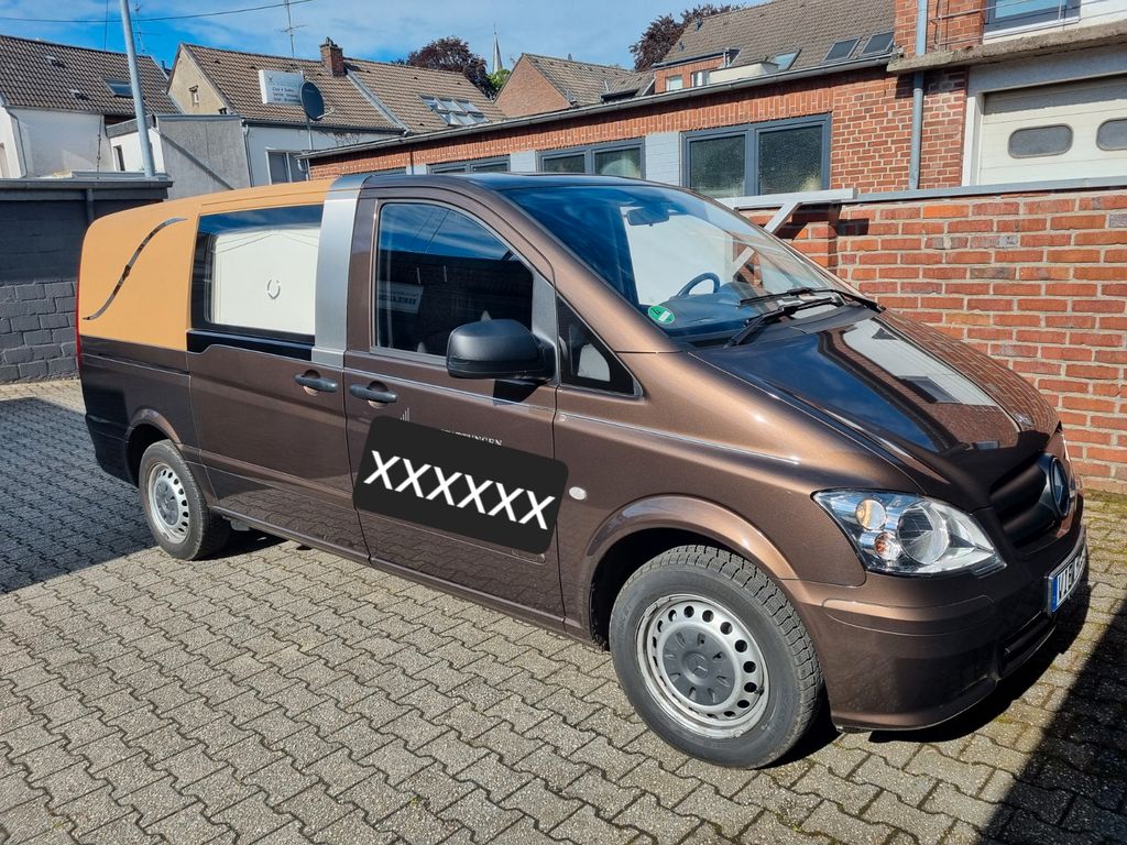Bild des Angebotes Mercedes-Benz Bestattungswagen/Leichenwagen