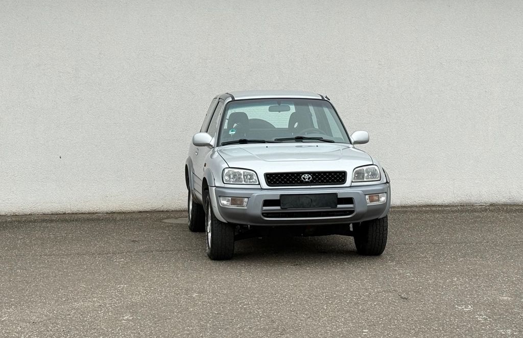 Toyota RAV 4 2.0 4x4 Fun