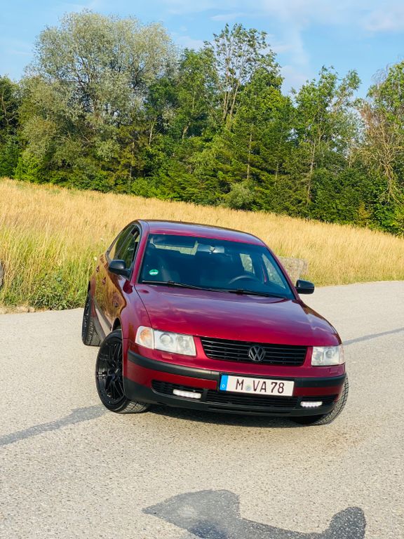 Bild des Angebotes Volkswagen Passat 1.6 Edition Edition