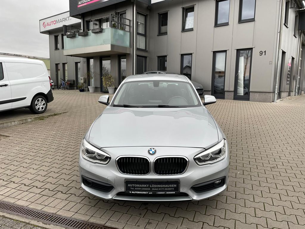 Bild des Angebotes BMW 118i Advantage 136PS LED-Licht, Kamera, PDC