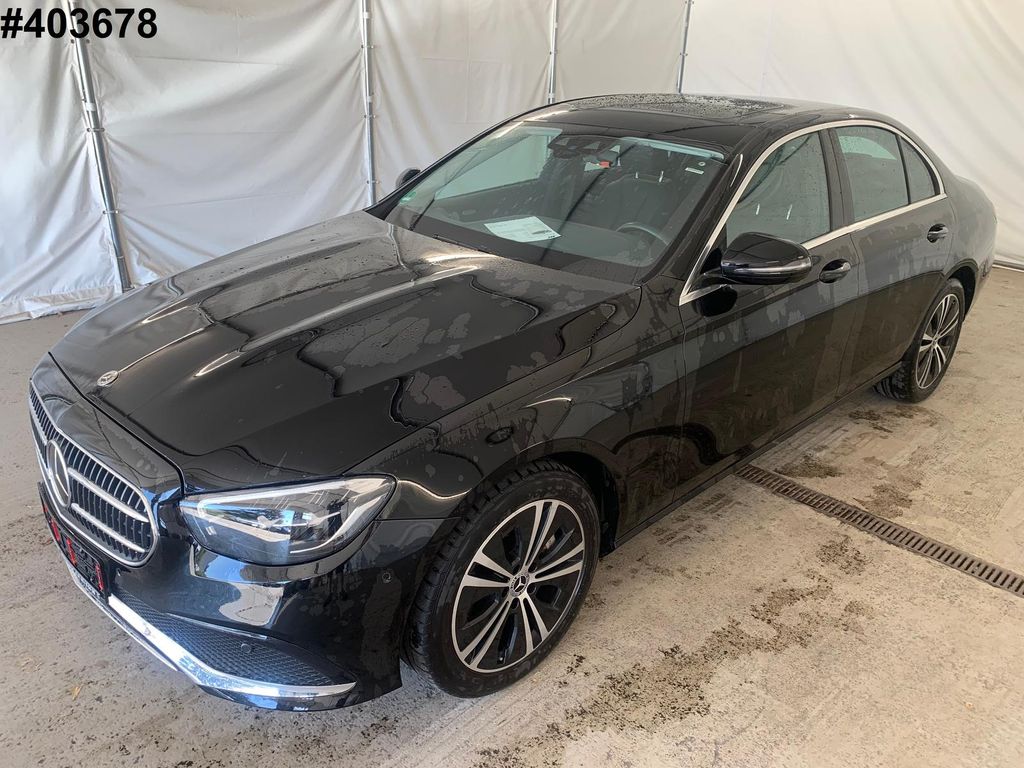 Bild des Angebotes Mercedes-Benz E400 Avantgarde Voll-Leder Distr+ SiKlima Glasd.