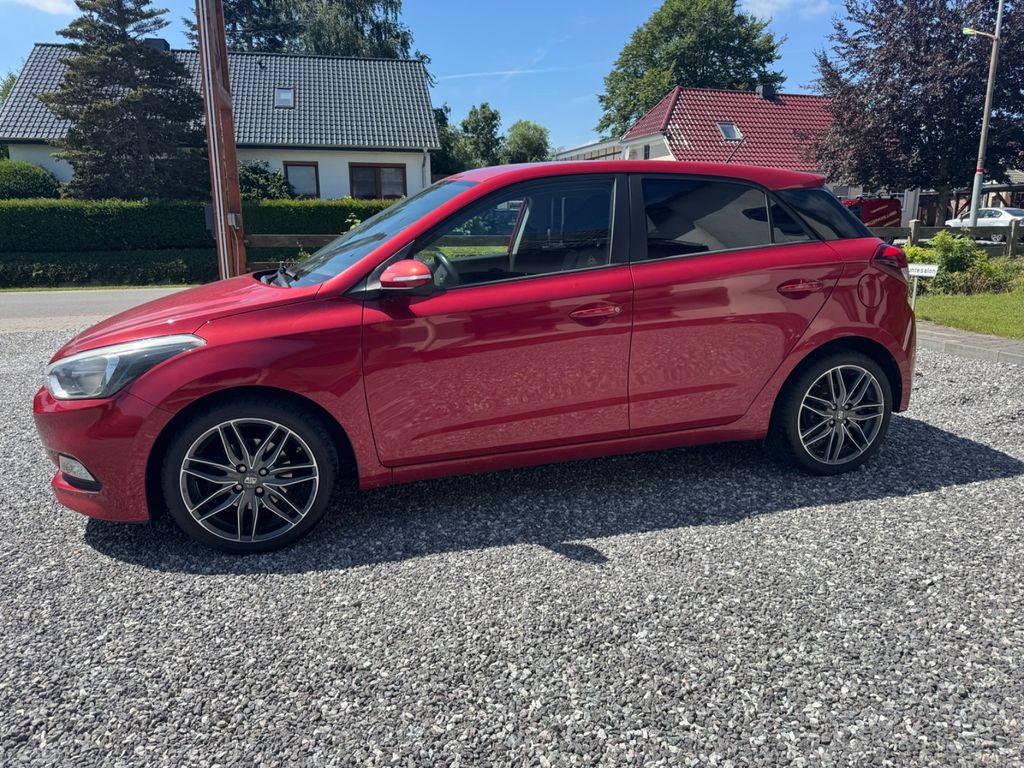 Bild des Angebotes Hyundai i20 1.0 T-GDI 74kW blue Active Trend Active ...