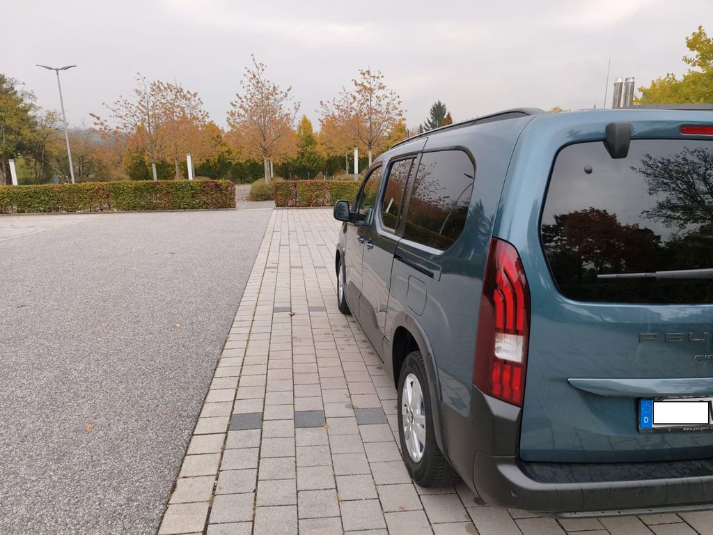 Bild des Angebotes Peugeot Rifter BlueHDi 130 EAT8 GT L2 GT