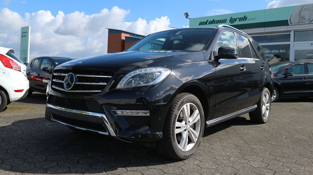 Bild des Angebotes Mercedes-Benz ML 350 CDI BlueTec 4Matic AHK/Leder/NAVI/Xenon..