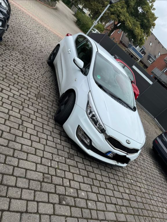 Bild des Angebotes Kia pro_cee'd / ProCeed 1.6 CRDi 128 Vision pro_...