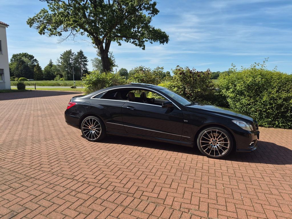 Bild des Angebotes Mercedes-Benz Mercedes Benz E 500 Coupé W207