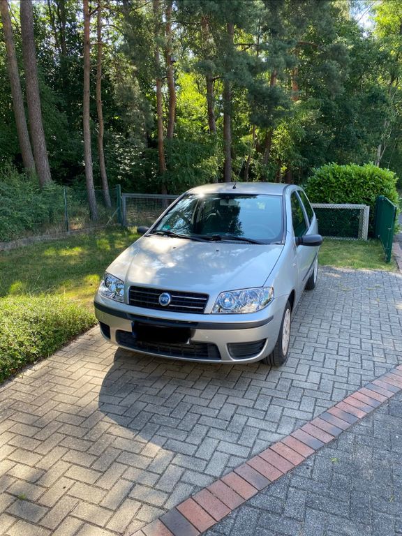 Bild des Angebotes Fiat Punto 1.2 8V Active Clima