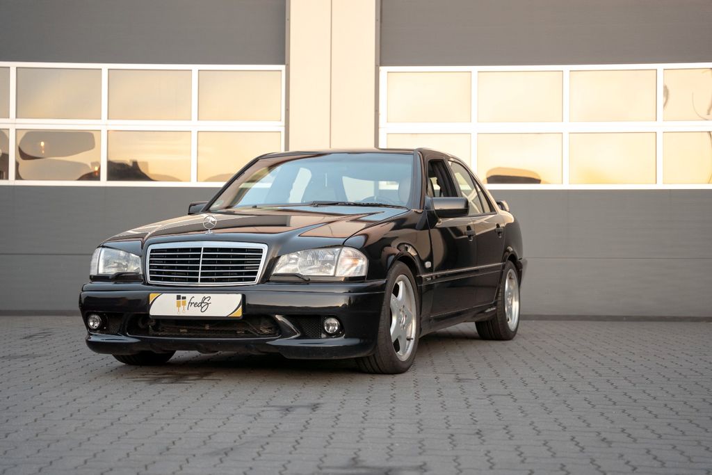 Mercedes-Benz W202 C43 AMG