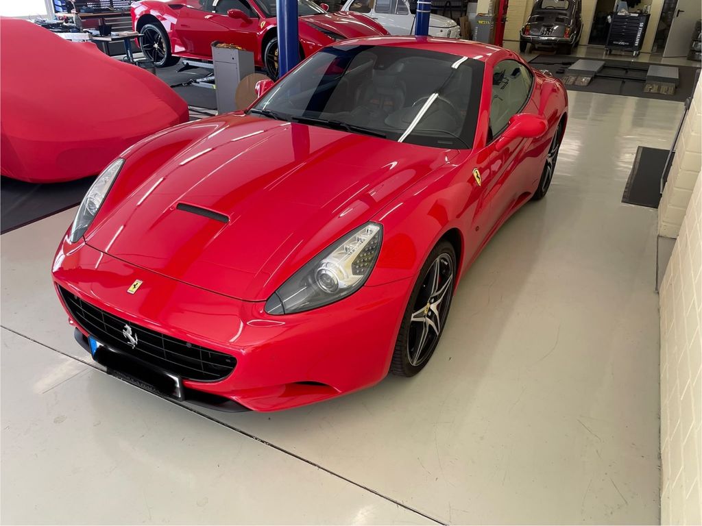 Bild des Angebotes Ferrari California 4.3 V8 4-Sitzer -