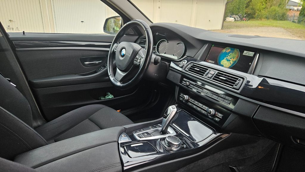 Bild des Angebotes BMW 520d xDrive - Standheizung, Head-up, Anhängerkup