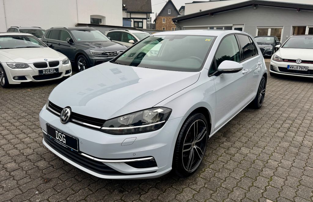 Bild des Angebotes Volkswagen Golf 2.0 TDI *DSG*4MOTION*SPORT*NAVI*ACC*18"
