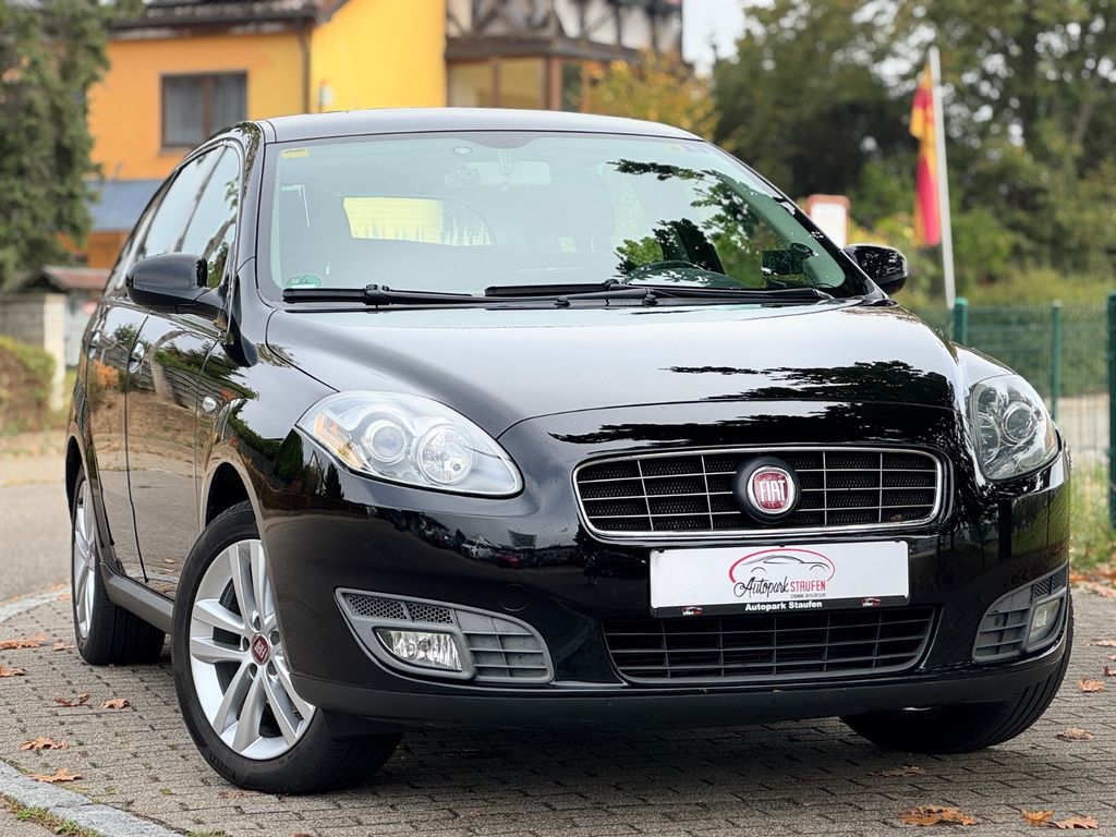 Bild des Angebotes Fiat Croma 2.2 16V MPI Emotion
