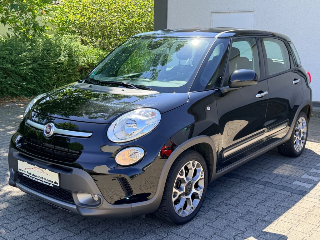 Bild des Angebotes Fiat 500L Trekking Navi PDC Alus 2.Hand Scheckheft