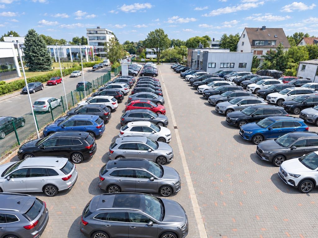 Bild des Angebotes Skoda Karoq 2.0 TDI Sportsitze Sitzheiz. Klima Kamera