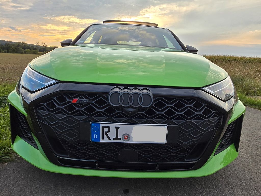 Bild des Angebotes Audi RS3 2.5 Sportback mit viel Carbon NP. 93.879€