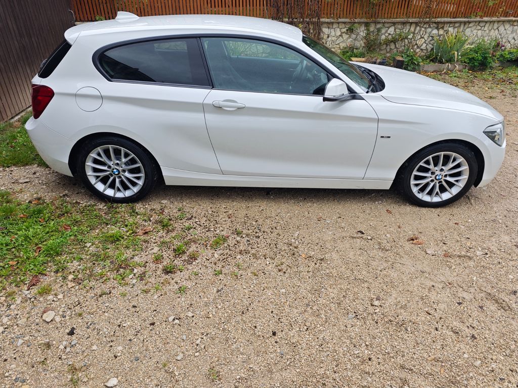 Bild des Angebotes BMW 114i Sport Line Sport Fahrwerk TÜV M Technic