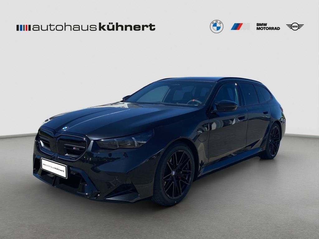 BMW M5 Touring Hybrid UPE 154.430 EUR ///M-Sport