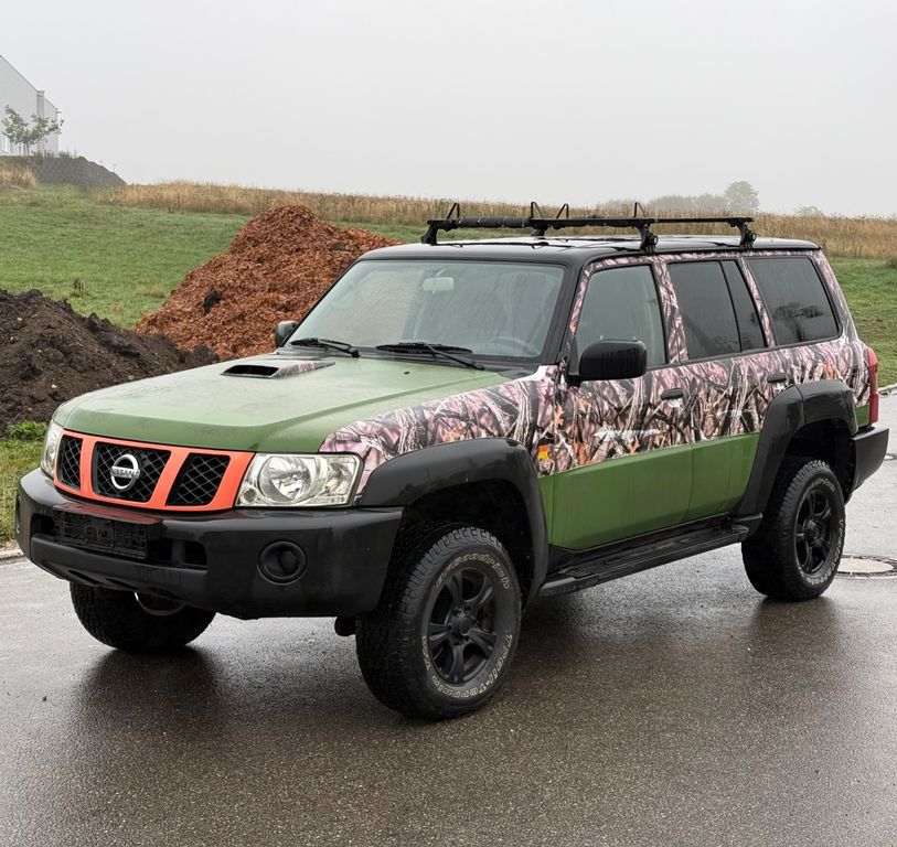 Bild des Angebotes Nissan Patrol 3.0 Di 4x4 *KLIMAANLAGE*1.HAND*AHK*5.TRG*