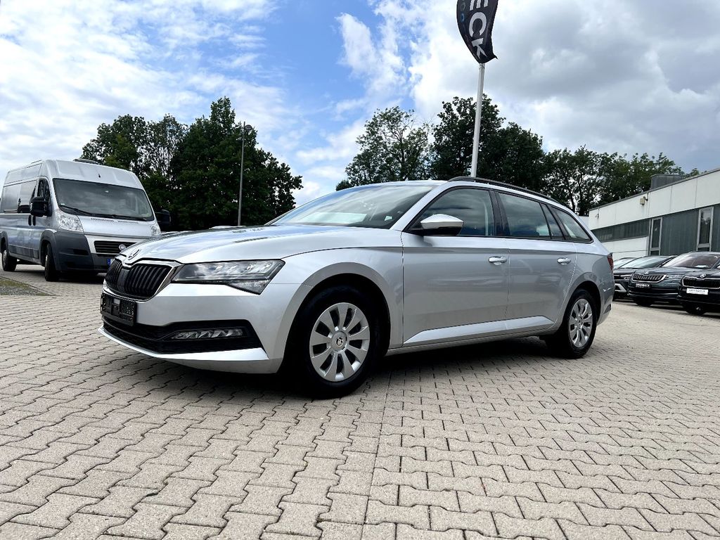 Bild des Angebotes Skoda Superb Combi 2.0 TDI DSG Active *LED Navi Sitzh.