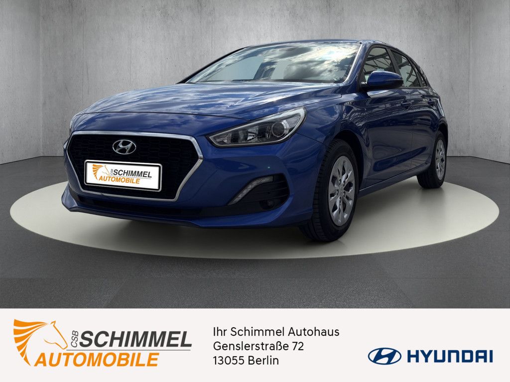 Bild des Angebotes Hyundai i30 Select NAVI KAM SHZ PDC KLIMA