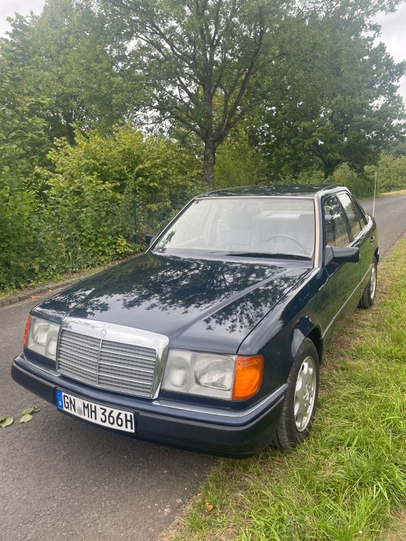 Bild des Angebotes Mercedes-Benz 230
