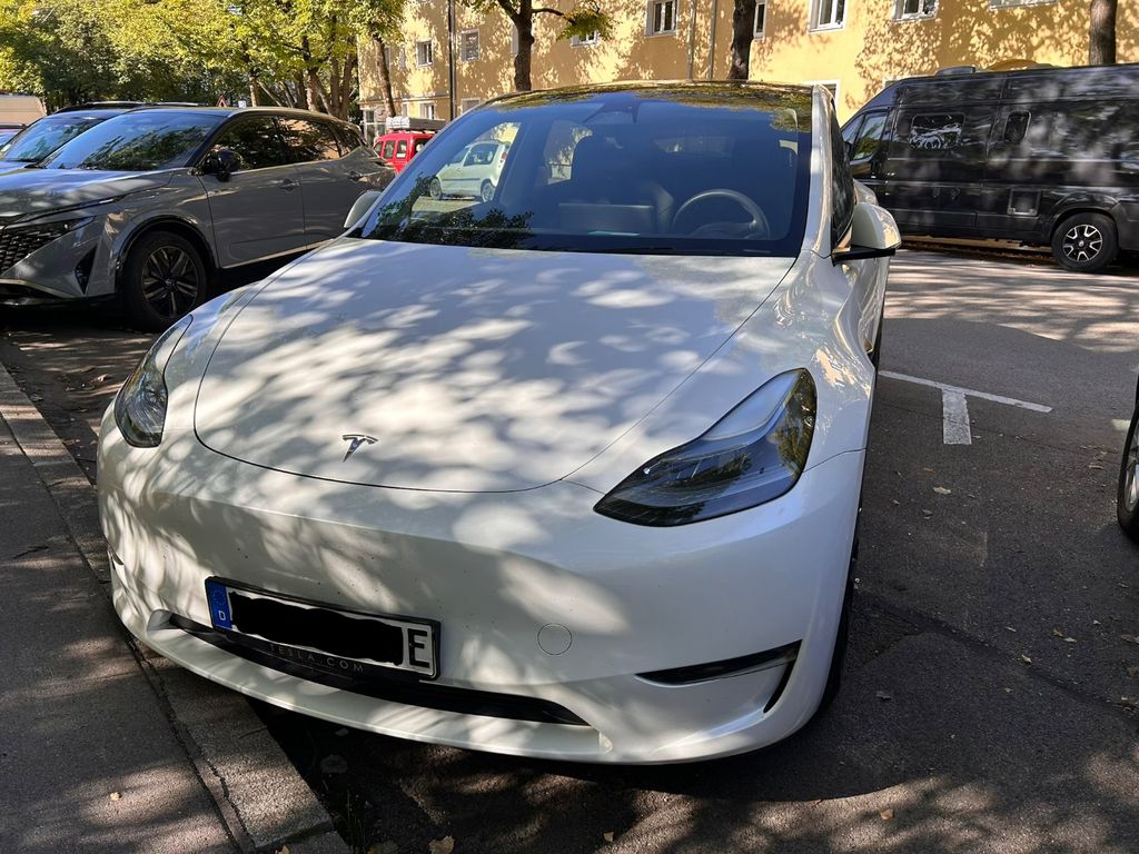 Bild des Angebotes Tesla Model Y Performance mit Anhängerkupplung