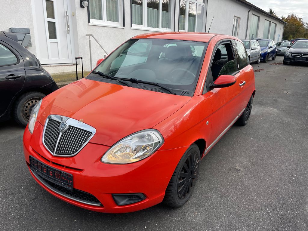 Bild des Angebotes Lancia Ypsilon 1.4 16V Oro