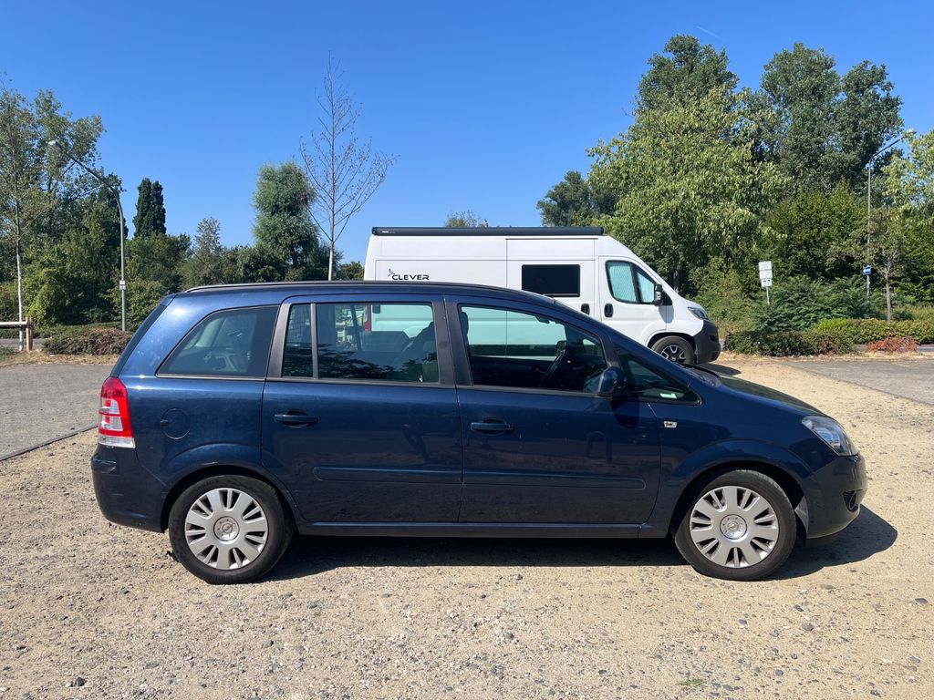Bild des Angebotes Opel Zafira 1.8 Family Family