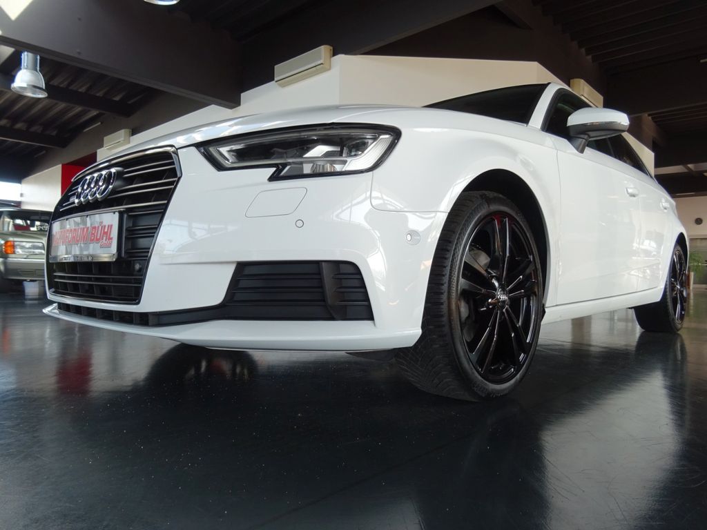 Bild des Angebotes Audi A3 Sportback TDI quattro/ Navi/ LED/ PDC/ S-line