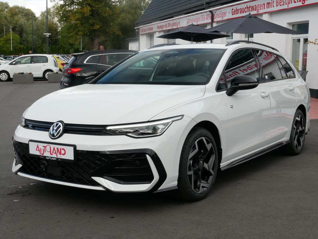Bild des Angebotes Volkswagen Golf VIII Variant 1.5 eTSI R-Line DSG LED ACC AH