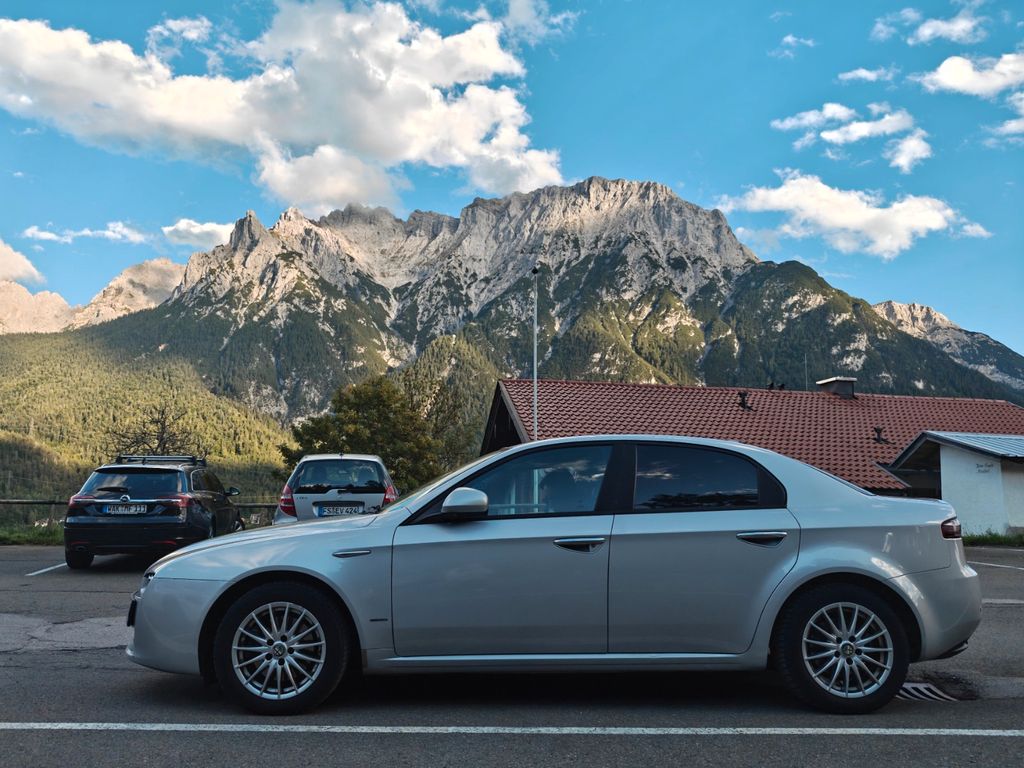 Bild des Angebotes Alfa Romeo 159 1.9 JTS 16V Distinctive Distinctive