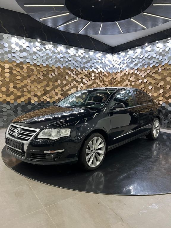Volkswagen Passat Lim. V6 FSI Sportline