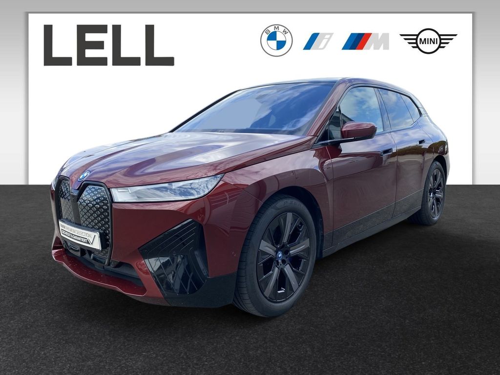 Bild des Angebotes BMW iX xDrive50 Sportpaket Panorama RFK AHK SkyLoung