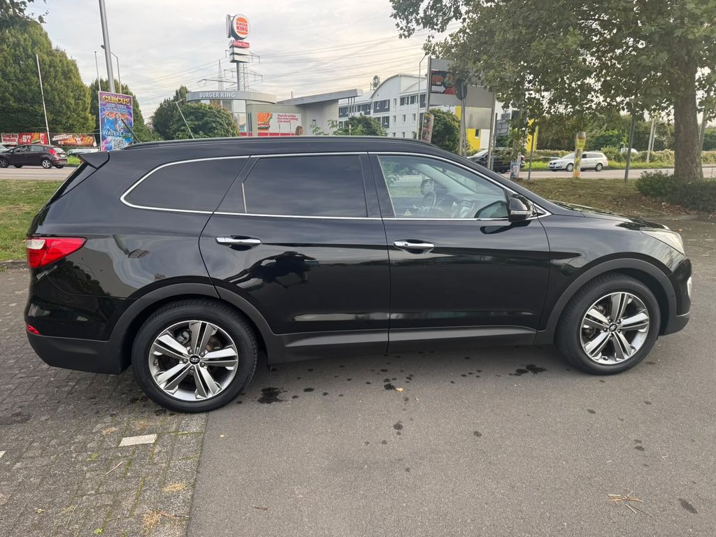 Bild des Angebotes Hyundai Grand Santa Fe 2.2 CRDi Premium 4WD Automati...