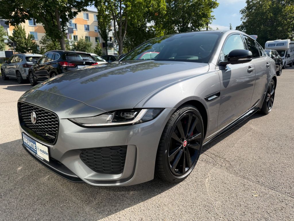 Bild des Angebotes Jaguar XE R-Dynamic Black AUT~Pano~Headup~Kam~Meridia