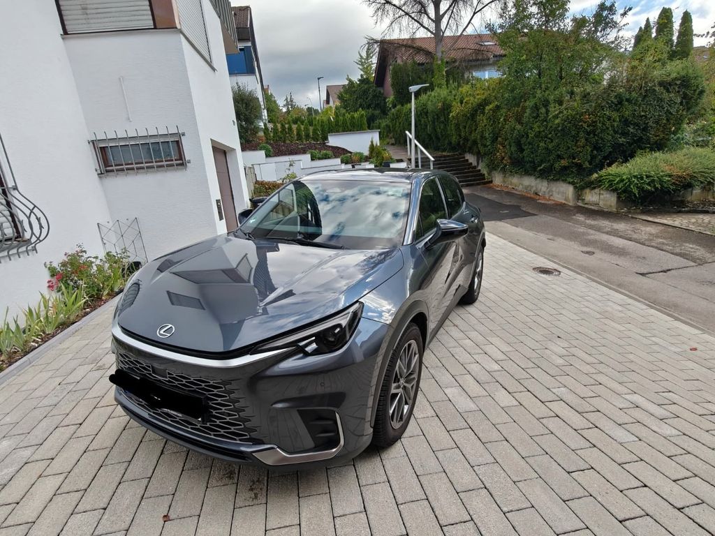 Bild des Angebotes Lexus LBX 1.5 FWD Elegant Black Edition Hybrid
