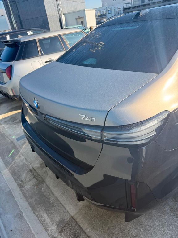 BMW 740 xDrive Design Pure Excellence / Facelift