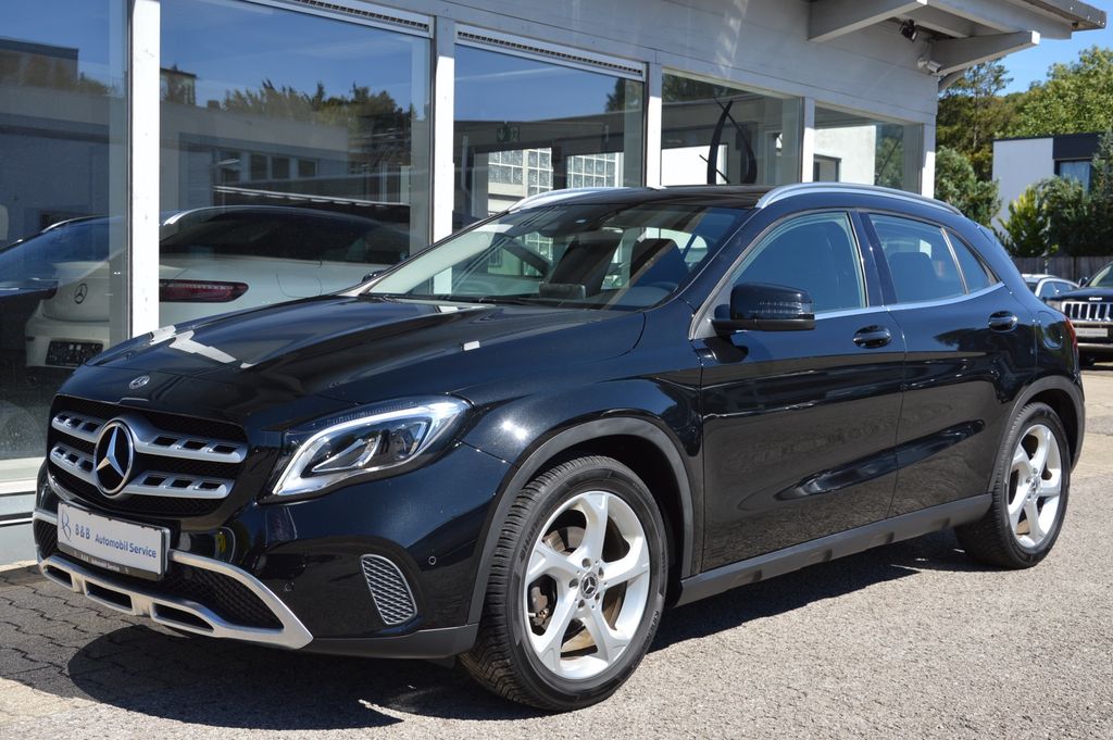 Bild des Angebotes Mercedes-Benz GLA 180 *NAVI*CAM*AHK*LED HIGH*TOT-WINKEL*KEYLES