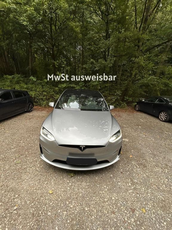 Tesla Model X Allradantrieb mit Dualmotor -