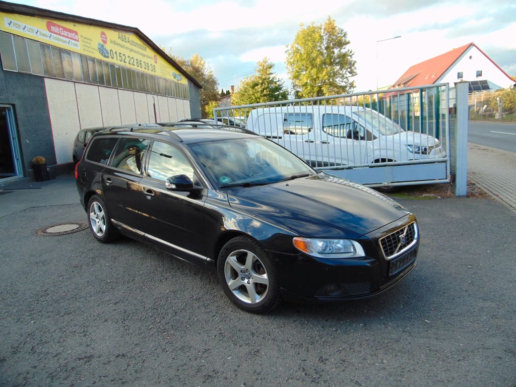 Bild des Angebotes Volvo V70 Kombi Momentum