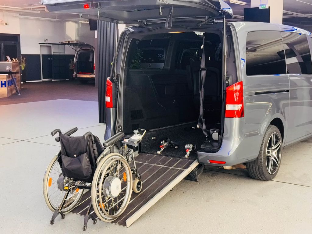 Bild des Angebotes Mercedes-Benz V 220 d -Behindertengerecht-Rampe-