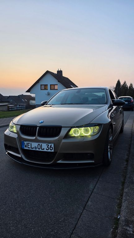Bild des Angebotes BMW 330xd -
