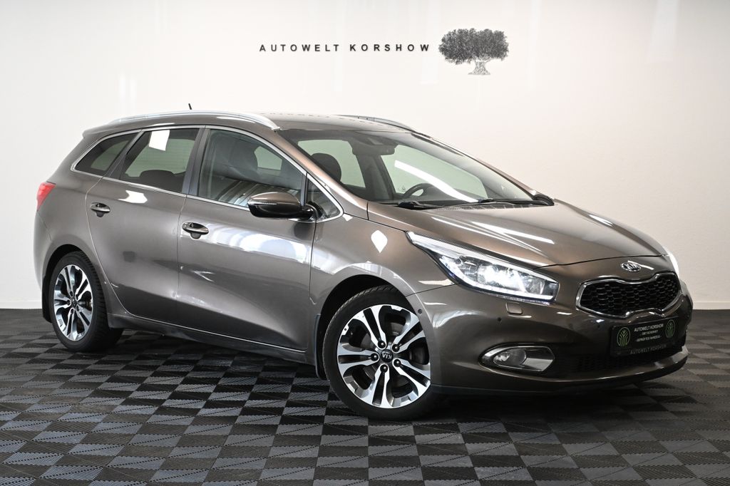 Bild des Angebotes Kia Ceed Spirit *KAMERA*NAVI*SHZ*AMBIENTE*2-ZONEN*