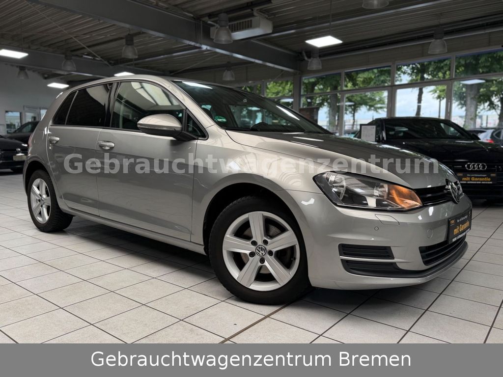 Bild des Angebotes Volkswagen Golf VII Lim. Comfortline BMT*NAV*SHZ*PDC*