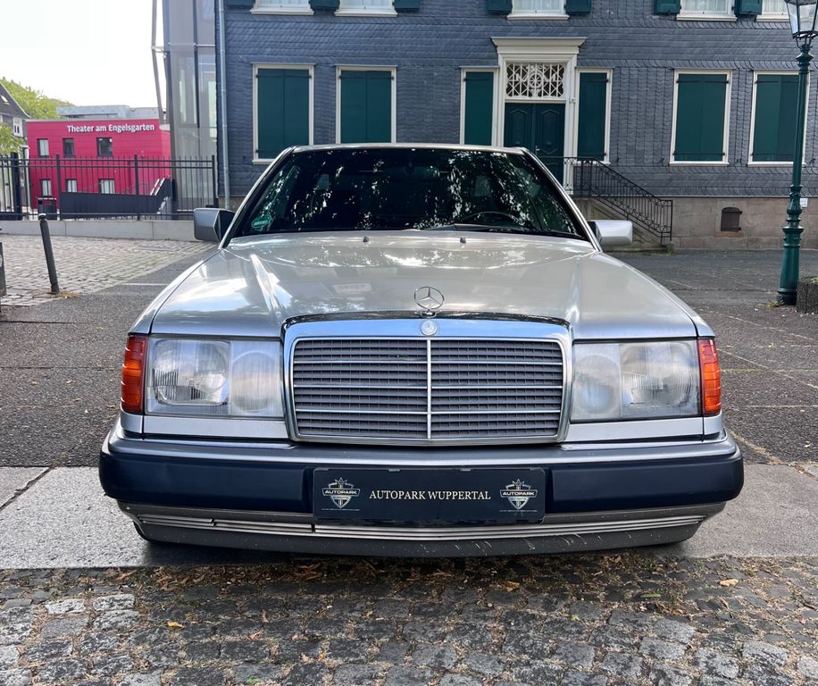 Mercedes-Benz E 320*W124*Oldtimer*Automatik*Klima*HU NEU*Coupe