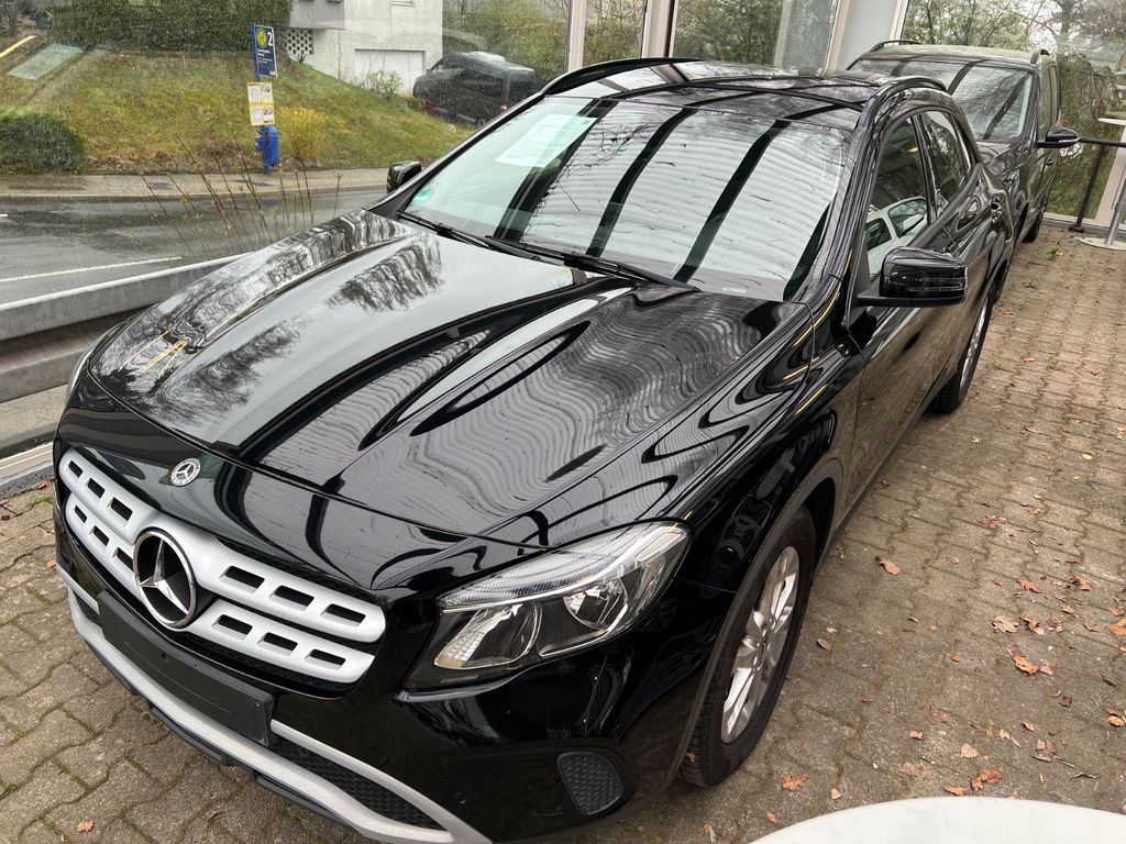 Bild des Angebotes Mercedes-Benz GLA 180 nur 55000 km !!! Navigation