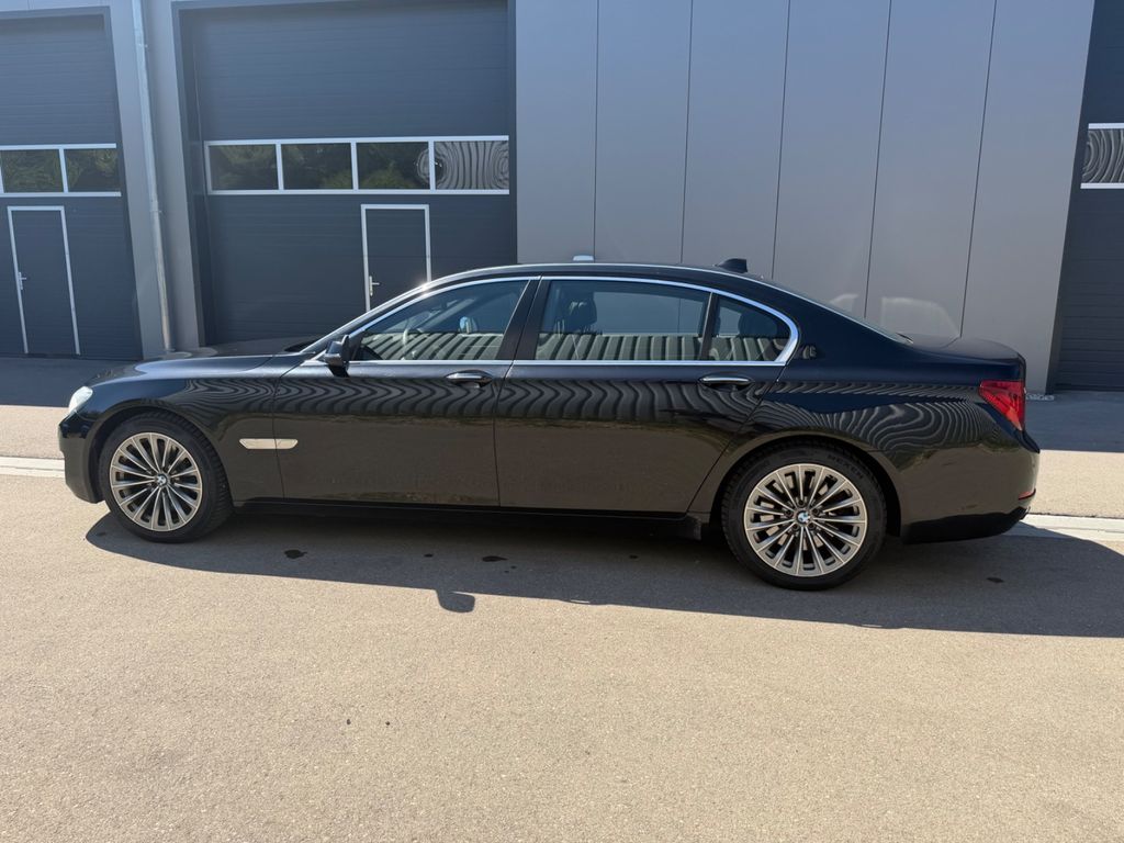 Bild des Angebotes BMW 750 L i+Fond-Entertainment+Leder Exclusiv+AHK+++