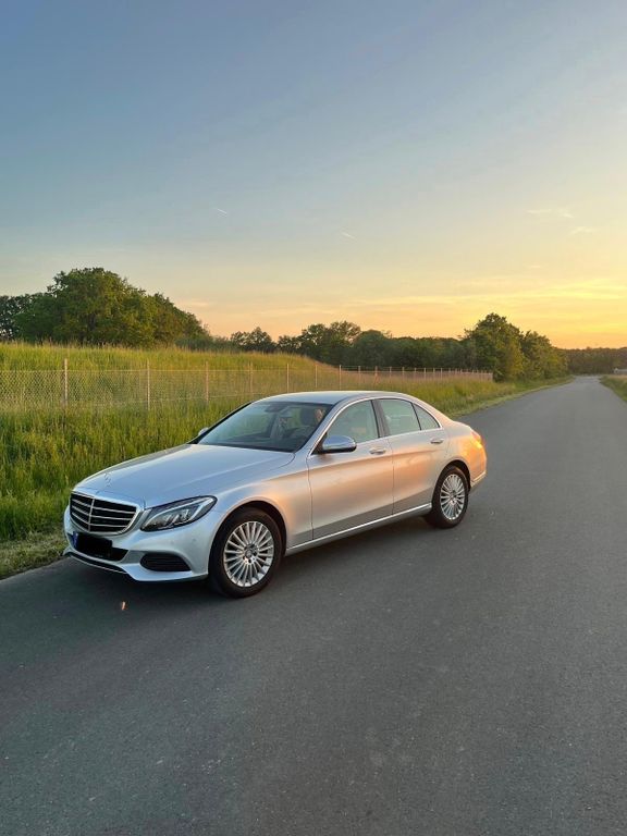 Bild des Angebotes Mercedes-Benz C 200 - 2. L Automatik
