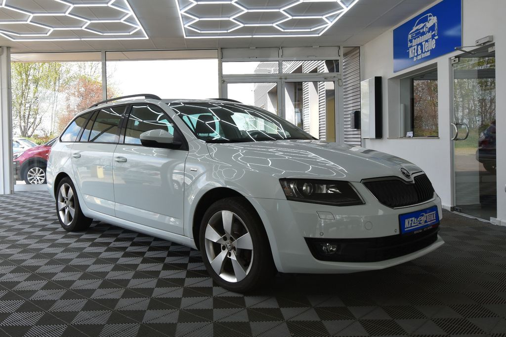 Bild des Angebotes Skoda Octavia Combi Bi-Xenon SHZ AHK Tempomat DAB+
