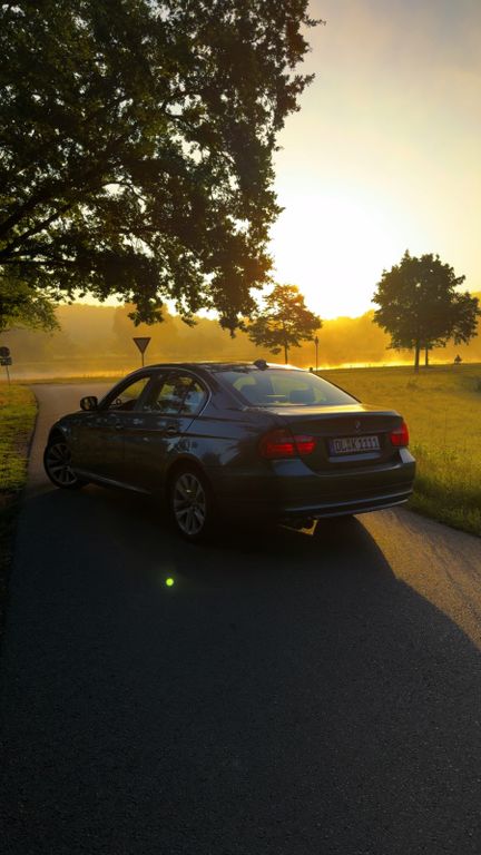 Bild des Angebotes BMW 330d xDrive -